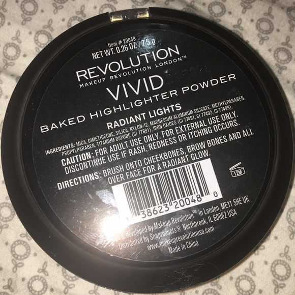 Revolution Baked Highlighter Bundle - Picture 5 of 7